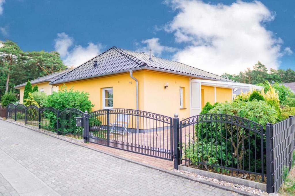 Vila Haeuschen Am Waldrand Teupitz Exteriér fotografie